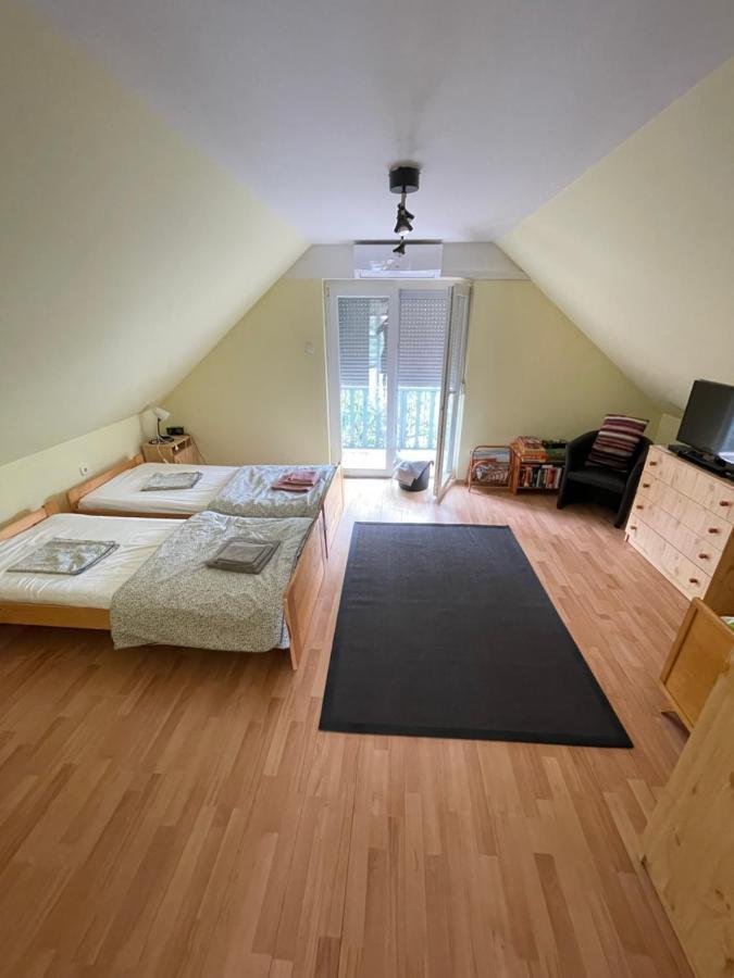 Appartement Thefi Vendégház à Zánka Extérieur photo