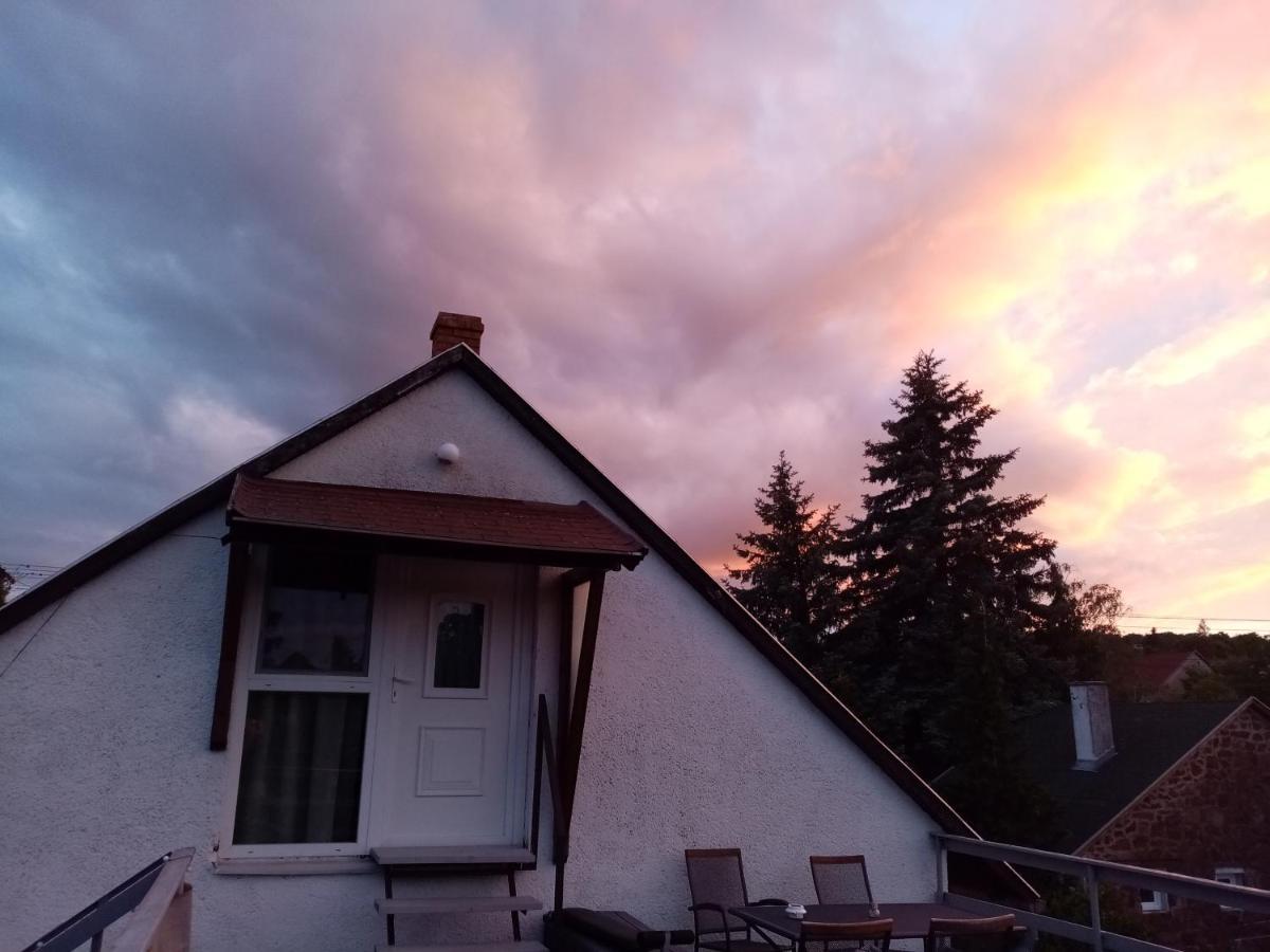 Appartement Thefi Vendégház à Zánka Extérieur photo